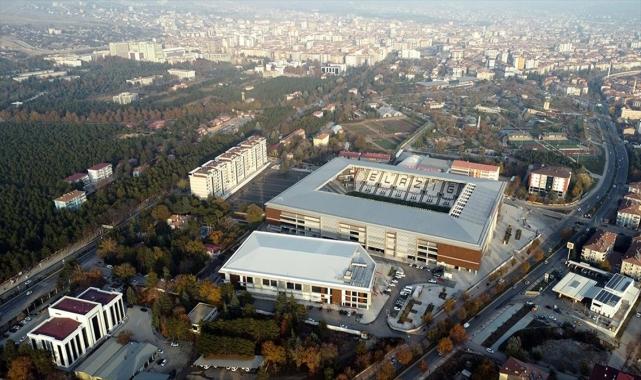 Elazığ'ın "yaşayan stadı"nda uluslararası başarılara hazırlanıyorlar