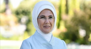 Emine Erdoğan, Türk kadınının seçme ve seçilme hakkını elde etmesinin 89. yılını kutladı