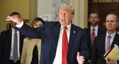 Eski ABD Başkanı Trump, hakkındaki dolandırıcılık davasını "cadı avına" benzetti