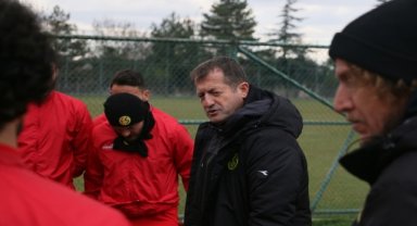 Eskişehirspor'da teknik direktör İbrahim Baş'la yollar ayrıldı