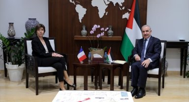 Fransa Dışişleri Bakanı Colonna: Yasa dışı Yahudi yerleşimcilerin hak ihlallerini kabul edemeyiz