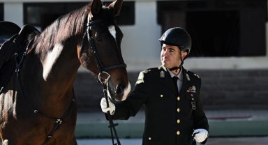 Gazi binici, atın üzerinde özgürlüğe dönüşen hayatını olimpiyatla süsleme peşinde