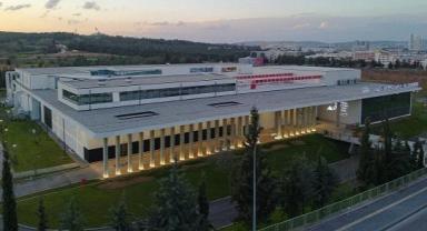 Gaziantep Büyükşehir ev sahipliğinde Refik Anadol'un ''Rumi Dreams'' sergisi kapılarını açıyor