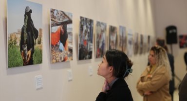 Gaziantep'te "Birlikte Yeniden İnşa Ediyoruz: Bir iyileşme yolculuğu" konulu fotoğraf sergisi açıldı