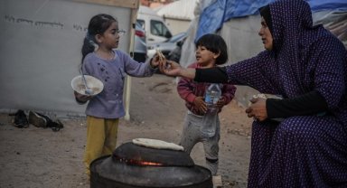 Gazze'de yerinden edilenlerin verdiği yaşam mücadelesinin timsali: Filistin Ebu Haddura