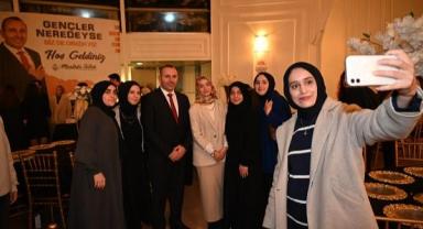 Gençler neredeyse bizde oradayız!