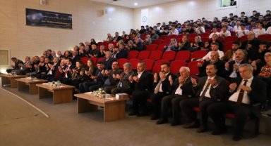 Gölbaşı'ndaki lisede hayırseverlerin katkısıyla kurulan kütüphane açıldı