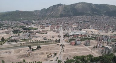 Hatay'da depremde 81 kişinin öldüğü binada "özensiz işçilik" tespit edildi