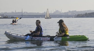 Her mevsimde her yaştan İstanbullu Haliç'te kano keyfi yapıyor