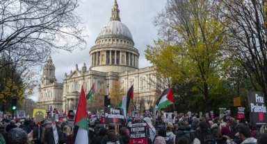 İngiltere'de STK'lerden hükûmete "İsrail'in savaş suçlarına ortak olmayın" çağrısı