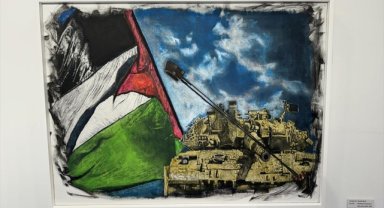 İnsan hakları ihlallerine dikkati çekmeyi amaçlayan "4 Saat Ara" karma sergisi açıldı