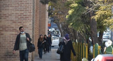 İranlılar, 2024'te "barış, refah ve huzur" bekliyor