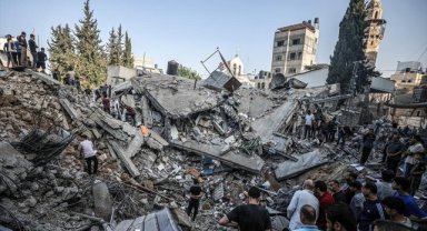 İsrail, ABD'den "vurulmasın diye" Gazze'de koordinatları verilen kilise ve manastırı da hedef almış