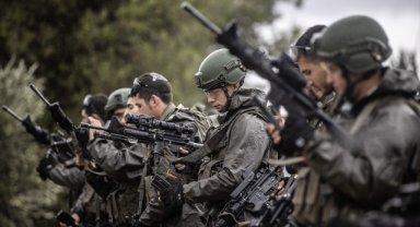 İsrail basınına göre ABD, İsrail'e 230 uçak ve 20 gemi dolusu silah gönderdi