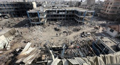 İsrail, Gazze'de 2 mülteci kampına düzenlediği saldırıda 36 Filistinliyi öldürdü