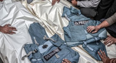 İsrail'in Gazze'deki saldırılarında öldürülen gazetecilerin sayısı 100'e çıktı