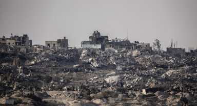 İsrail'in Gazze'ye düzenlediği hava saldırılarında en az 68 kişi öldürüldü