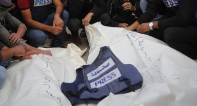 İsrail'in Gazze'ye düzenlediği saldırılarda 2 gazeteci daha öldürüldü