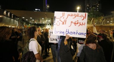 İsrailli esirlerin yakınlarından Netanyahu'ya "Hamas'la müzakerelere yeniden başlanması" çağrısı