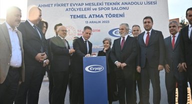 İstanbul Valisi Gül, Ahmet Fikret Evyap Mesleki ve Teknik Anadolu Lisesi temel atma törenine katıldı