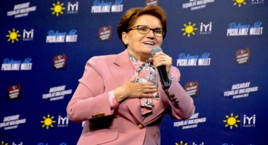 İYİ Parti Genel Başkanı Akşener, Aksaray'da partililerle buluştu