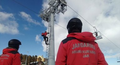 JAK timleri çam ormanlarıyla kaplı Cıbıltepe'de güvenli kayak tatili için hazır