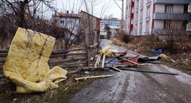 Kars, Erzurum ve Ardahan'da etkili olan kuvvetli fırtına bazı binaların çatılarını uçurdu