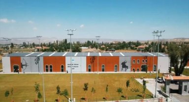 Kayseri Büyükşehir Belediyesi "at pansiyonu" hizmeti başlattı