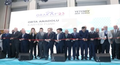 Kayseri'de "Orta Anadolu Kariyer Fuarı" açıldı