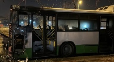 Kayseri'de özel halk otobüsü seyir halindeyken yandı