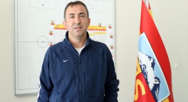 Kayserispor Teknik Direktörü Uçar'dan sporda şiddetin önlenmesi için sağduyu çağrısı