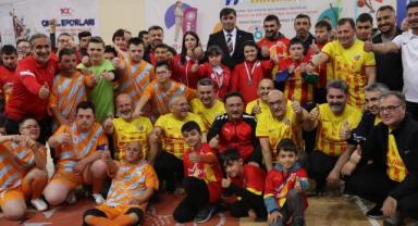 Kent protokolü, Kocasinan Down Futsal Takımıyla farkındalık maçı yaptı