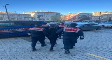 Kırıkkale'de bağ evinden hırsızlık yaptığı öne sürülen 2 şüpheli tutuklandı