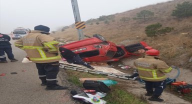 Kırıkkale'de devrilen otomobildeki baba öldü, oğlu yaralandı