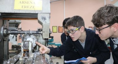 Kocaeli'deki meslek lisesi savunma sanayisine ara eleman yetiştirecek