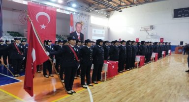Konya ve Karaman'da eğitimlerini tamamlayan polis adayları için tören düzenlendi 