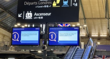 Manş Tüneli işçilerin grevi nedeniyle trafiğe kapatıldı