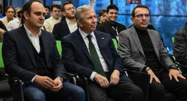 Mansur Yavaş gençlerle bir araya geldi