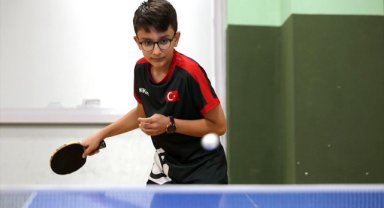 Masa tenisinde Avrupa'nın en yetenekli sporcuları listesine giren Ali Enes'in hedefi büyük