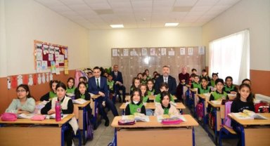 MEB öğretmenler ve okul yöneticileriyle istişare için saha ziyaretlerine başladı