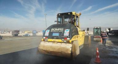 Melikgazi'de yol ağı genişliyor