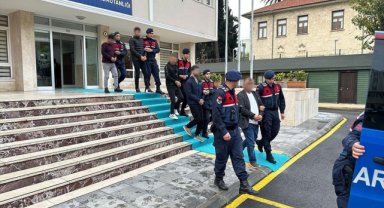 Mersin'de terör örgütü PKK/KCK'ya yönelik operasyonda 5 zanlı yakalandı