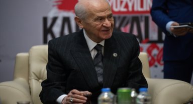 MHP Genel Başkanı Bahçeli "Yeni Yüzyılın Kara Kalem Sergisi"ni açtı