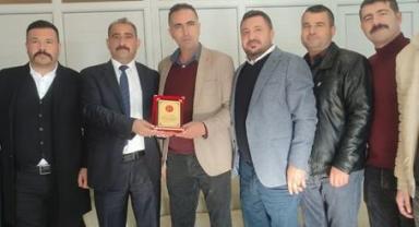 MHP Yeşilhisar'dan anlamlı plaket