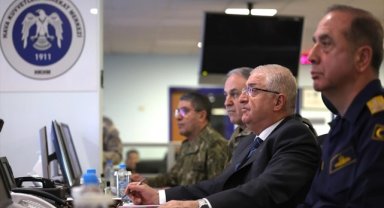 Milli Savunma Bakanı Güler: Dün gece 13, bugün 12 bölücü terör örgütü mensubu etkisiz hale getirildi