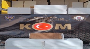 Niğde'de 1 milyon 860 bin dolu makaron ele geçirildi