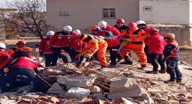 Niğde'de deprem tatbikatı yapıldı