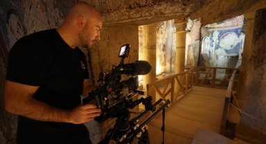 Nüfusunun 2 bin katı turist alan Göreme İngiliz belgeselcileri ağırlıyor