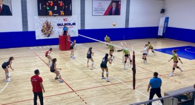 Okul Sporları Voleybol Gençler Yarı Final müsabakaları Kırşehir'de tamamlandı