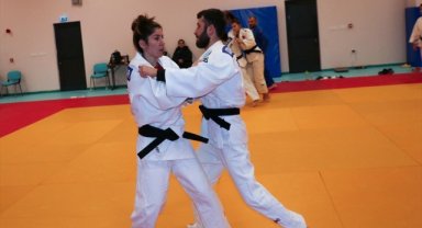 Olimpiyatlara hazırlanan para milli judocunun hedefi engellilere ulaşmak